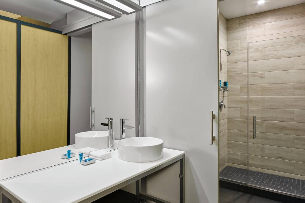 Aloft Miami Airport Hotel Miami Springs Екстериор снимка