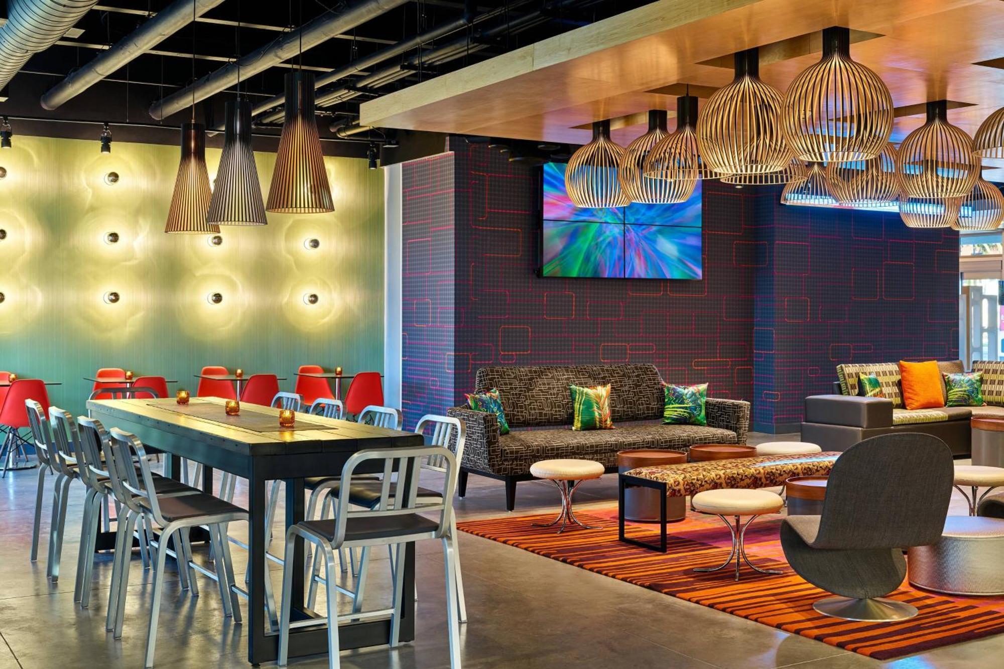 Aloft Miami Airport Hotel Miami Springs Екстериор снимка